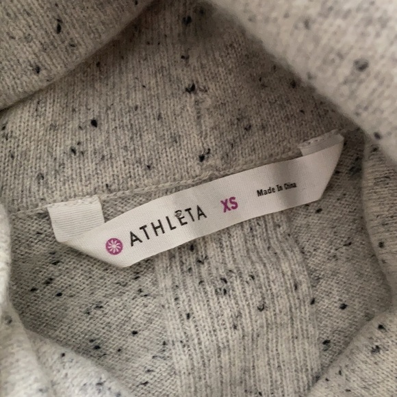 Athleta cashmere sweater. In like new condition… - Picture 2 of 6